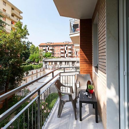 West Milan - Modern And Comfortable Apartment Dış mekan fotoğraf